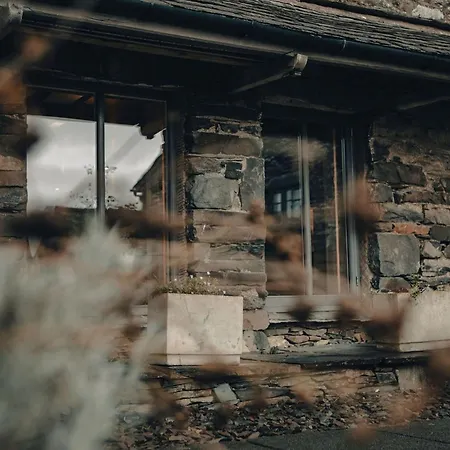 Дом отдыха The Old Dairy At Sunny Brow Farm Эмблсайд